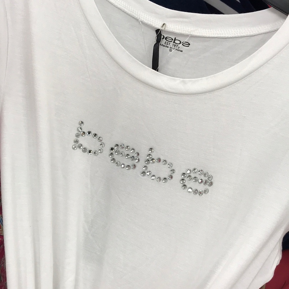 NEW Bebe white shirt. Slim fit 🖤